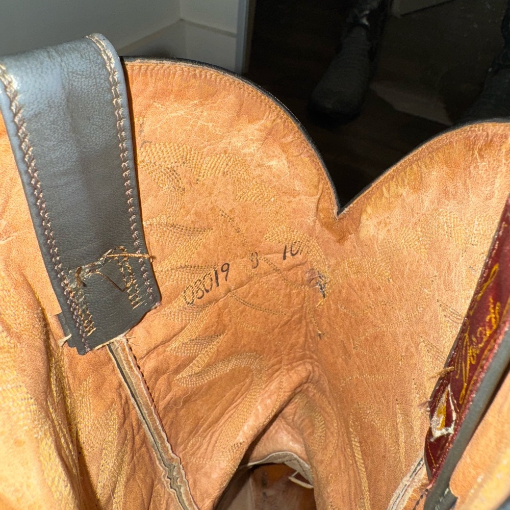 Men's Western Cowboy Boots - Picture 3 of 12